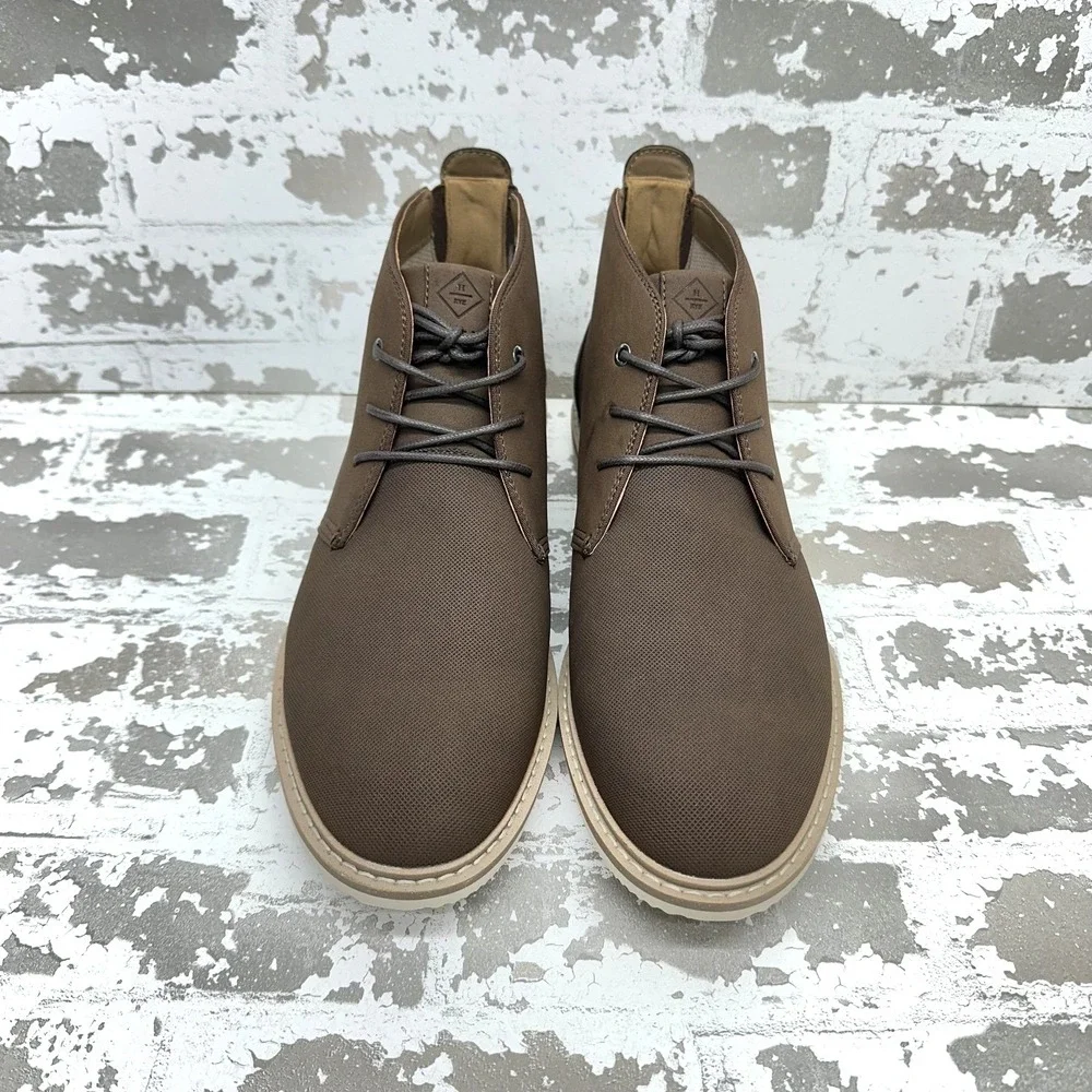 Hawker Rye Chukka Boots Mens Size 11.5 Brown Lace Up Casual Rubber Sole‎